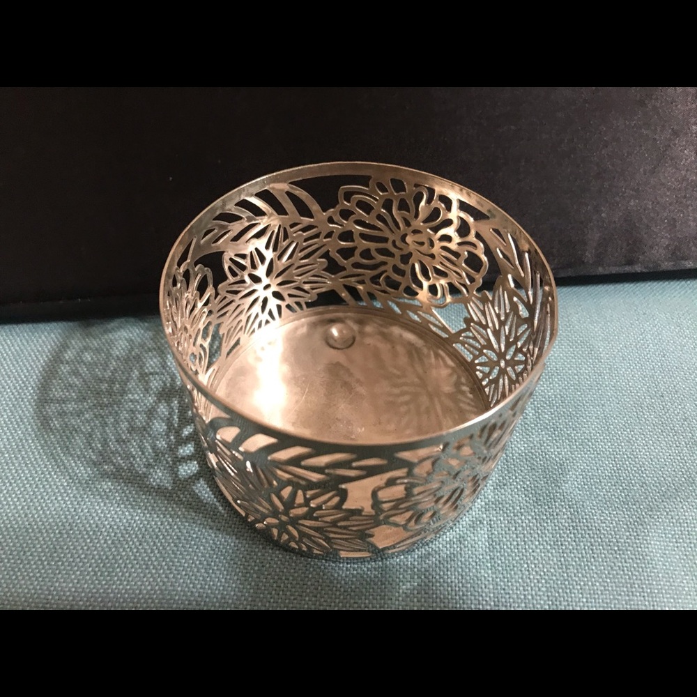 Sonoma candle holder